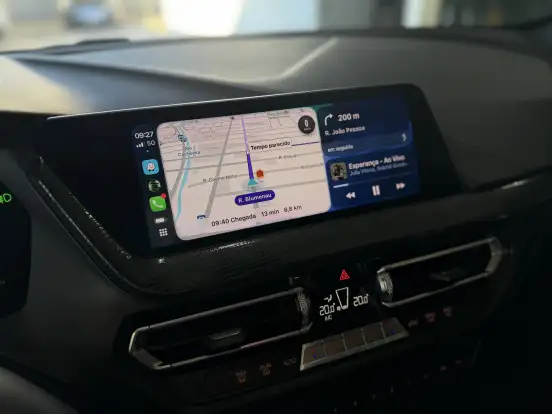 BMW-118i-2021