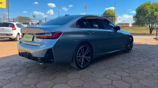 BMW-320i-2024