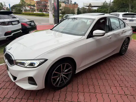 BMW-320i-2024