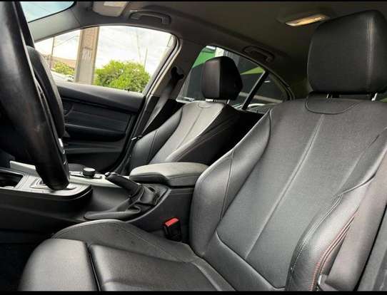 BMW-320i-2016