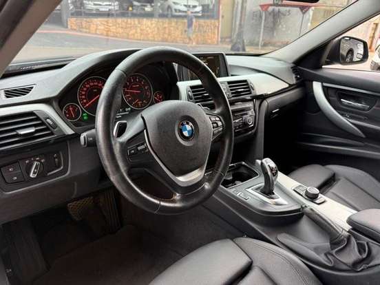 BMW-320i-2.0 SPORT 16V TURBO ACTIVE FLEX 4P AUTOMÁTICO BMW-320i-2016