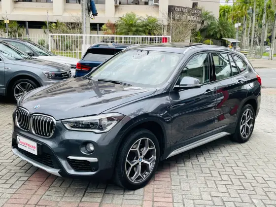 BMW X1 2.0 16V TURBO ACTIVEFLEX SDRIVE20I X-LINE 4P AUTOMÁTICO BMW X1 2.0 16V TURBO ACTIVEFLEX SDRIVE20I X-LINE 4P AUTOMÁTICO