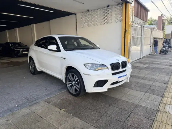 BMW X6 4.4 M 4X4 COUPÉ V8 32V BI-TURBO GASOLINA 4P AUTOMÁTICO BMW X6 4.4 M 4X4 COUPÉ V8 32V BI-TURBO GASOLINA 4P AUTOMÁTICO
