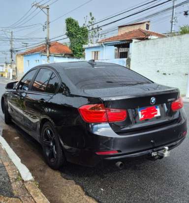 BMW-320i-2013