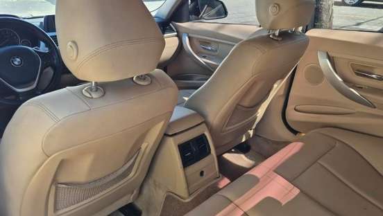 BMW-320i-2013