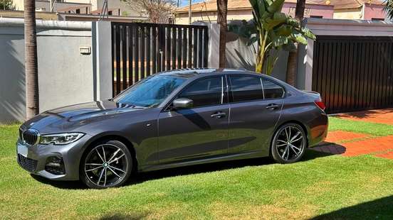 BMW-320i-2020