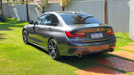 BMW-320i-2020
