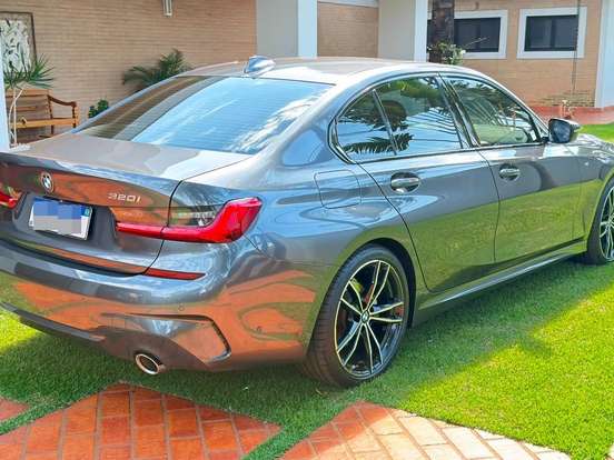 BMW-320i-2.0 16V TURBO GASOLINA M SPORT AUTOMÁTICO BMW-320i-2020