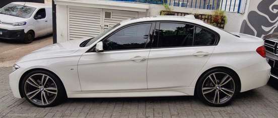 BMW-328i-2016