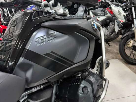 BMW-R 1250 GS ADVENTURE TRIPLE BLACK BMW-R 1250 GS ADVENTURE TRIPLE BLACK-2023