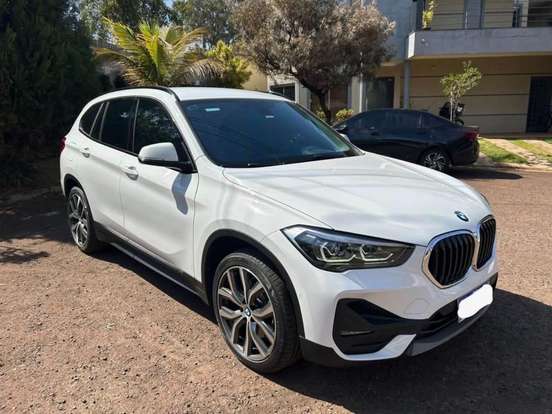 BMW-X1-2.0 16V TURBO ACTIVEFLEX SDRIVE20I GP 4P AUTOMÁTICO BMW-X1-2022