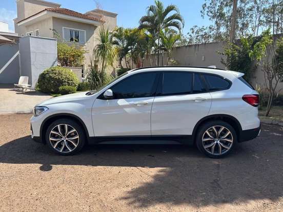 BMW-X1-2.0 16V TURBO ACTIVEFLEX SDRIVE20I GP 4P AUTOMÁTICO BMW-X1-2022