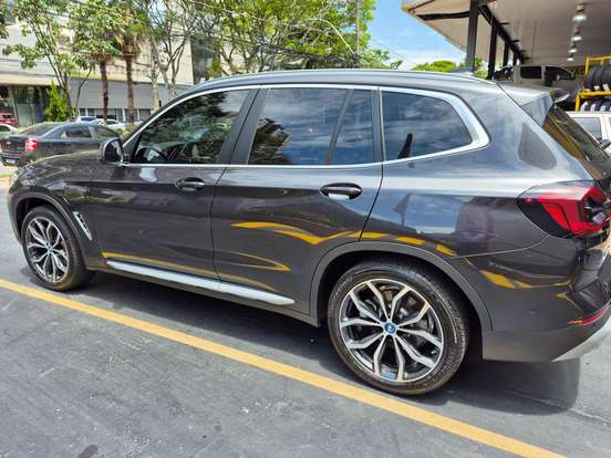BMW-X3-2.0 16V HÍBRIDO X LINE XDRIVE30E STEPTRONIC BMW-X3-2023