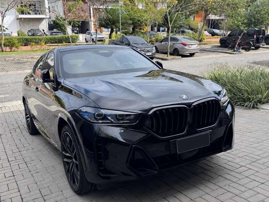 BMW-X6-3.0 TWINPOWER GASOLINA XDRIVE40I M SPORT AUTOMÁTICO BMW-X6-2024