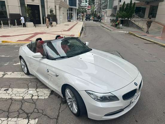 BMW-Z4-2.0 16V TURBO GASOLINA SDRIVE20I AUTOMÁTICO BMW-Z4-2013