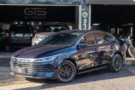 BYD KING 1.5 DM-I PHEV GS AUTOMÁTICO BYD KING 1.5 DM-I PHEV GS AUTOMÁTICO