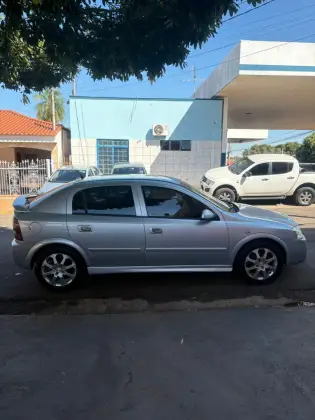 CHEVROLET ASTRA 2.0 MPFI ADVANTAGE 8V FLEX 4P MANUAL CHEVROLET ASTRA 2.0 MPFI ADVANTAGE 8V FLEX 4P MANUAL