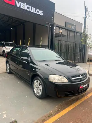 CHEVROLET ASTRA 2.0 MPFI ADVANTAGE 8V FLEX 4P MANUAL CHEVROLET ASTRA 2.0 MPFI ADVANTAGE 8V FLEX 4P MANUAL