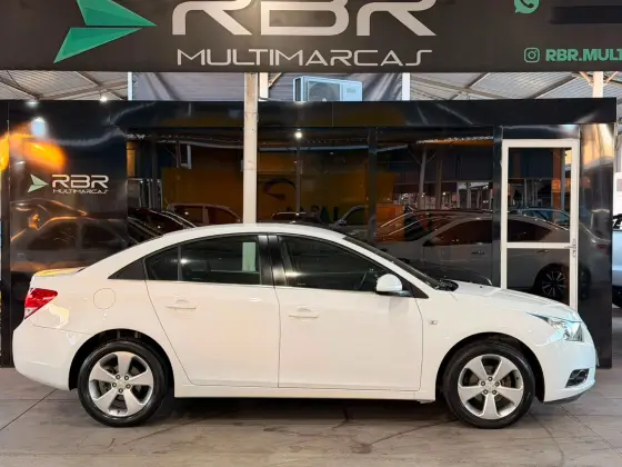 CHEVROLET CRUZE 1.8 LT 16V FLEX 4P AUTOMÁTICO CHEVROLET CRUZE 1.8 LT 16V FLEX 4P AUTOMÁTICO