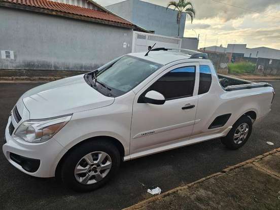CHEVROLET-MONTANA-2017