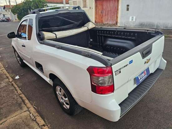 CHEVROLET-MONTANA-2017