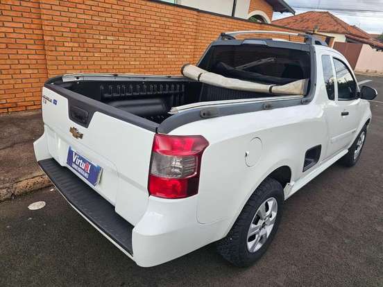 CHEVROLET-MONTANA-2017