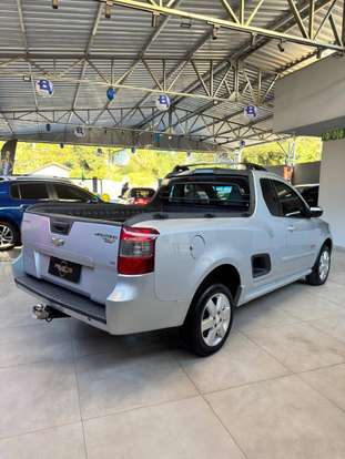 CHEVROLET-MONTANA-2011