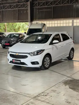 CHEVROLET ONIX 1.0 MPFI LT 8V FLEX 4P MANUAL CHEVROLET ONIX 1.0 MPFI LT 8V FLEX 4P MANUAL