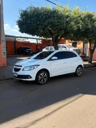 CHEVROLET ONIX 1.4 MPFI LTZ 8V FLEX 4P MANUAL CHEVROLET ONIX 1.4 MPFI LTZ 8V FLEX 4P MANUAL