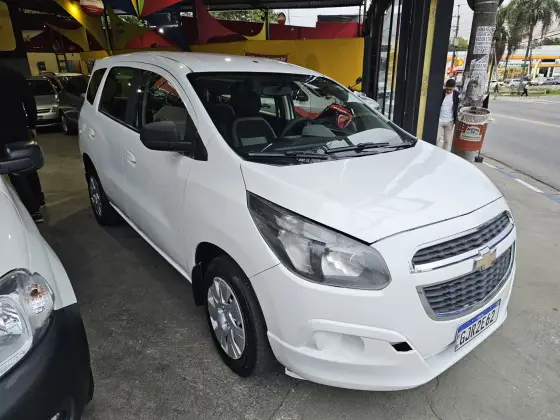 CHEVROLET SPIN 1.8 LT 8V FLEX 4P MANUAL