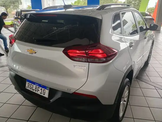 CHEVROLET-TRACKER-2022