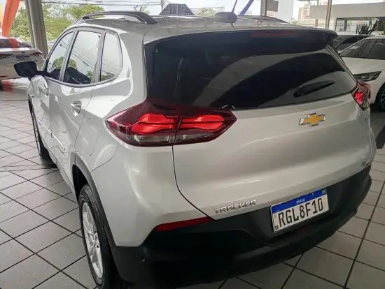 CHEVROLET-TRACKER-2022