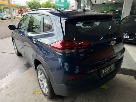 CHEVROLET-TRACKER-2024
