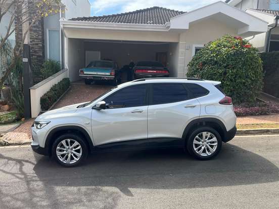 CHEVROLET-TRACKER-2022