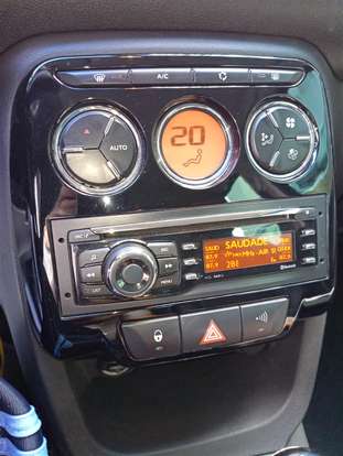 CITROËN-C3-1.6 EXCLUSIVE 16V FLEX 4P AUTOMÁTICO CITROËN-C3-2014
