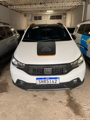 FIAT ARGO 1.3 FIREFLY FLEX TREKKING MANUAL