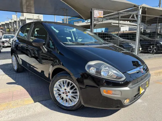 FIAT PUNTO 1.6 ESSENCE 16V FLEX 4P MANUAL FIAT PUNTO 1.6 ESSENCE 16V FLEX 4P MANUAL