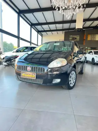 FIAT PUNTO 1.8 HLX 8V FLEX 4P MANUAL FIAT PUNTO 1.8 HLX 8V FLEX 4P MANUAL