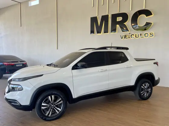 FIAT TORO 1.3 TURBO 270 FLEX FREEDOM AT6 FIAT TORO 1.3 TURBO 270 FLEX FREEDOM AT6