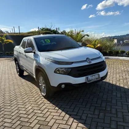 FIAT TORO 1.8 16V EVO FLEX ENDURANCE AT6 FIAT TORO 1.8 16V EVO FLEX ENDURANCE AT6