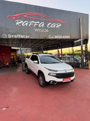 FIAT TORO 1.8 16V EVO FLEX FREEDOM AT6 FIAT TORO 1.8 16V EVO FLEX FREEDOM AT6