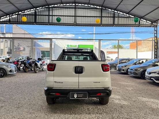 FIAT-TORO-1.8 16V EVO FLEX FREEDOM AT6 FIAT-TORO-2018