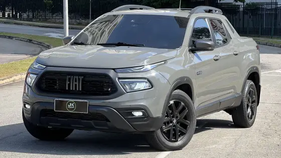 FIAT TORO 2.0 16V TURBO DIESEL ULTRA 4WD AT9 FIAT TORO 2.0 16V TURBO DIESEL ULTRA 4WD AT9