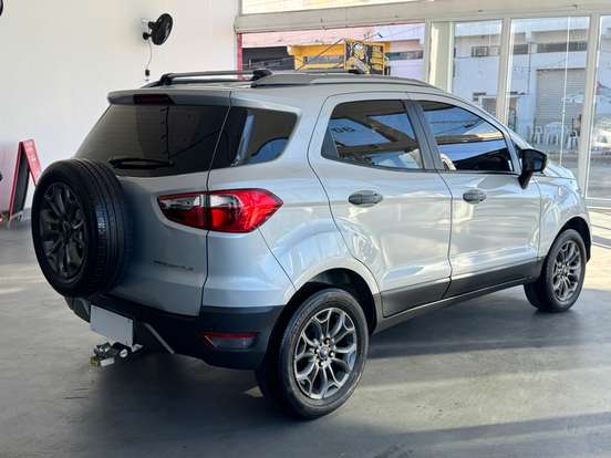 FORD-ECOSPORT-2013