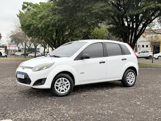 FORD FIESTA 1.0 ROCAM HATCH 8V FLEX 4P MANUAL FORD FIESTA 1.0 ROCAM HATCH 8V FLEX 4P MANUAL