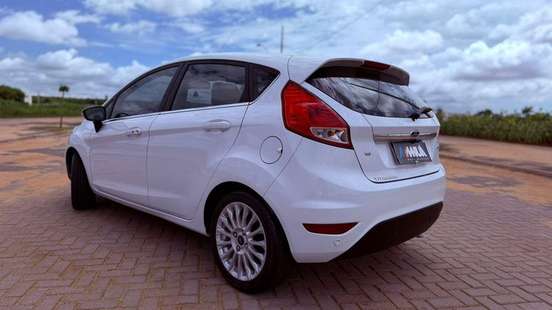 FORD-FIESTA-2016