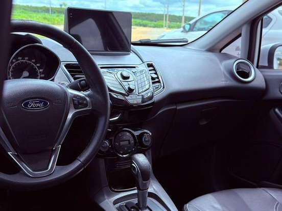 FORD-FIESTA-1.6 TITANIUM HATCH 16V FLEX 4P POWERSHIFT FORD-FIESTA-2016