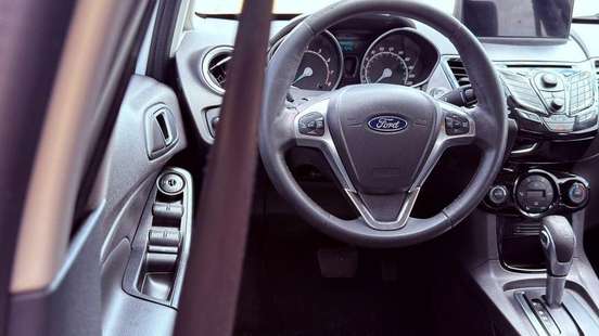 FORD-FIESTA-2016