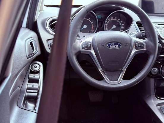 FORD-FIESTA-1.6 TITANIUM HATCH 16V FLEX 4P POWERSHIFT FORD-FIESTA-2016