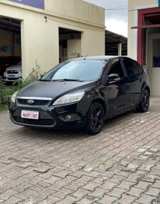 FORD FOCUS 1.6 GLX 16V FLEX 4P MANUAL FORD FOCUS 1.6 GLX 16V FLEX 4P MANUAL